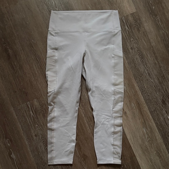 Fabletics Bundle - Picture 2 of 6